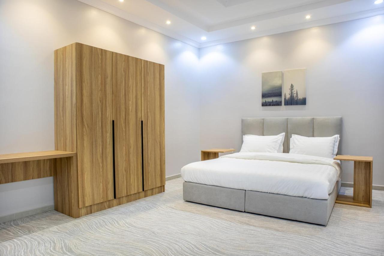 Luxurious Family Apartments 15Mins Drive To Al-Masjid Nabawi - Nozol Noor 4 Medina Bagian luar foto
